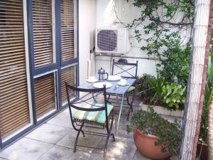 Garden Studio Unit - Accommodation Bookings